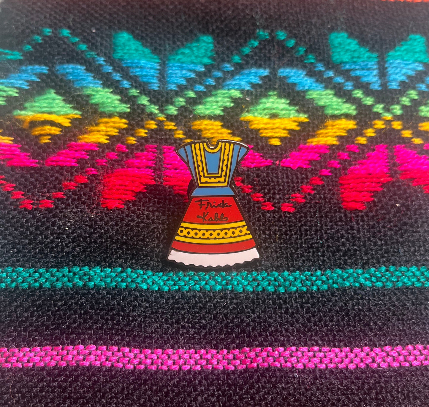 Frida Pin, Frida Kahlo pin, Frida, Frida Kahlo, Pin, Mexican Pin, Mexican, Mexican present, Frida's Dress, Inspirational woman, feminist Pin